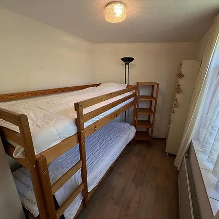 Zeester 61 Holiday home *